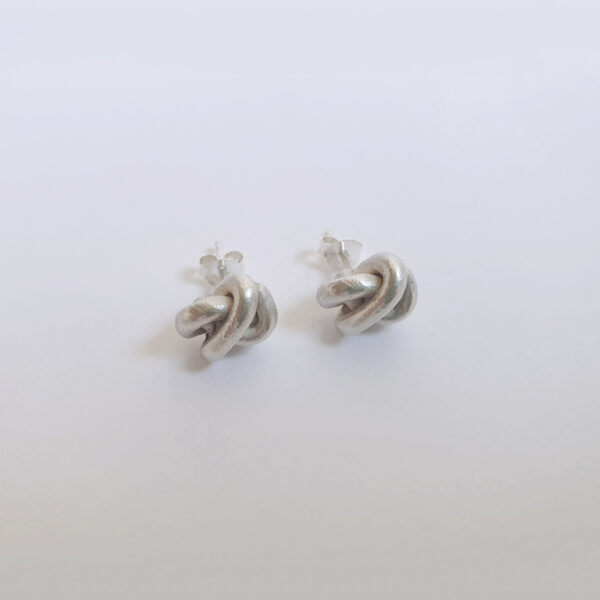 Pendientes NUDO boton
